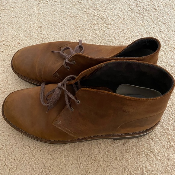 Men’s Clarks Chukka Boots - Picture 4 of 7
